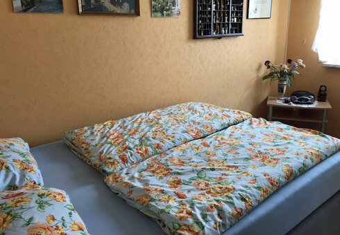 Schlafzimmer 2