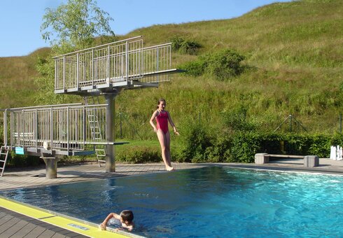 Freibad Schönbrunn