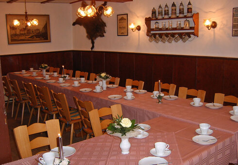 Festlich gedeckter Tisch