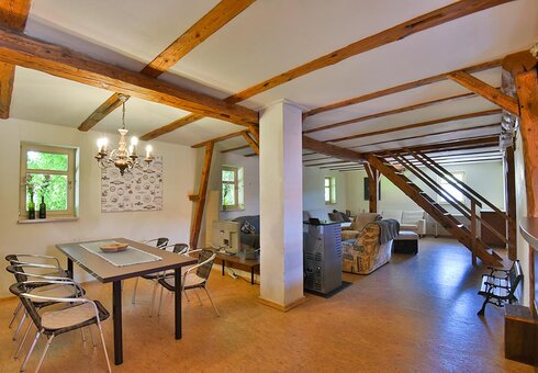 große Ferienwohnung (Esstisch)
