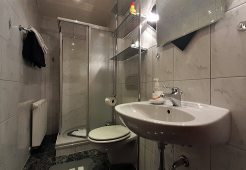 Ferienwohnung - Badezimmer 2