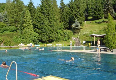 Freibad Schönbrunn