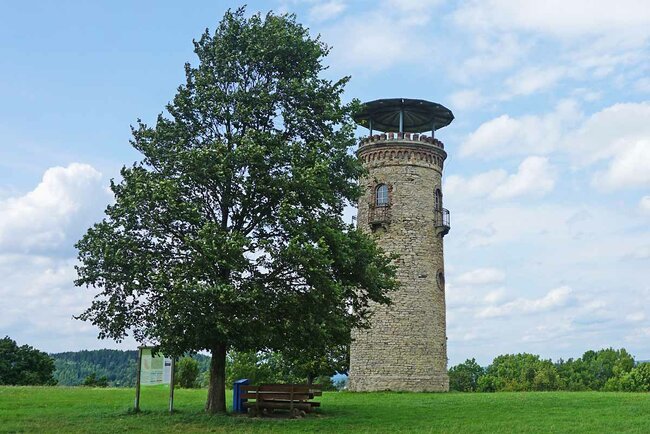 Der Stadtberg mit dem Bismarckturm