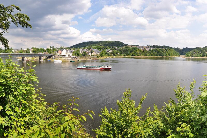 Bleiloch-Talsperre mit Schiff