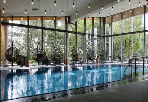 Poolhaus mit Salzwasserbad
