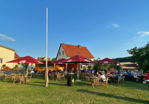 Lagerfeuer und Grillplatz