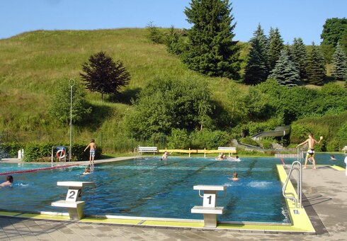 Freibad Schönbrunn
