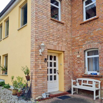 Ferienhaus Rosis Garten
