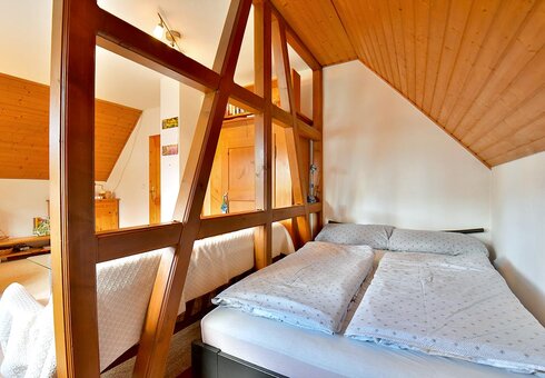 Schlafzimmer 2