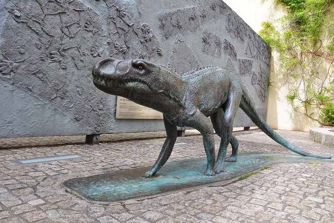 Chirotherium-Monument