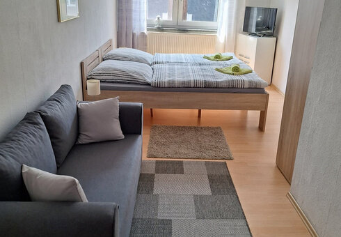 Blick in ein Schlafzimmer
