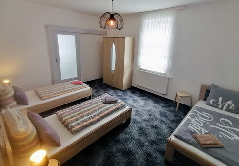 Schlafzimmer 2
