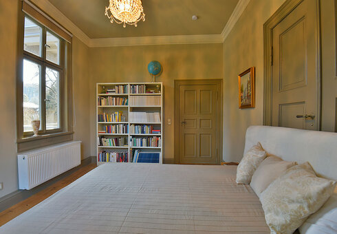 Schlafzimmer 1