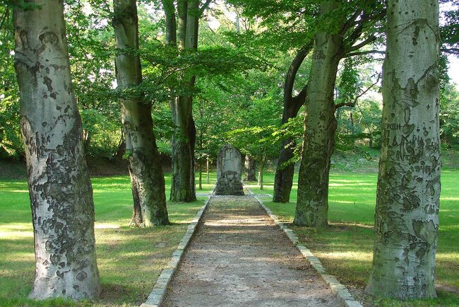 Kriegsgräberdenkmal bei Ohrdruf