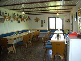 Blick in die Ski- und Wanderhütte