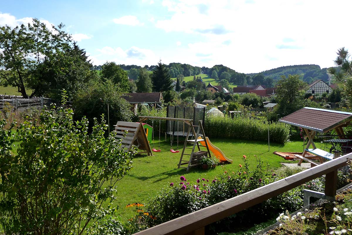 Ferienwohnung & Gästezimmer "Haus Auerhahn"