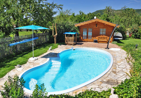 Pool + Sauna-Blockhaus