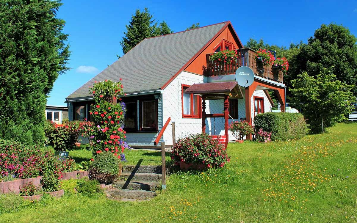 Ferienhaus-Brueckner-Neustadt-am-Rennsteig-panorama