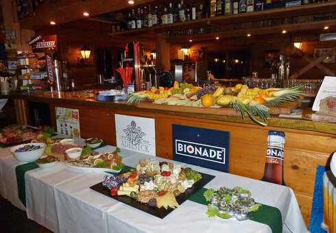 Feier mit leckeren Buffet
