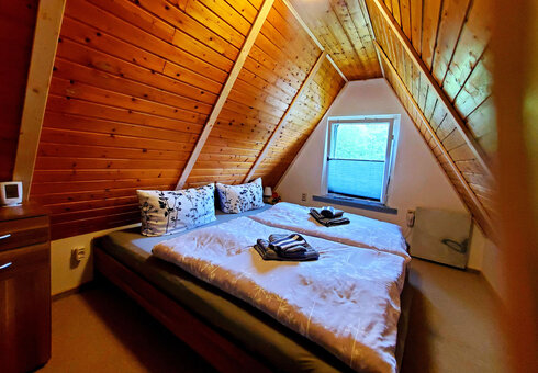 Schlafzimmer mit 1 Doppelbett