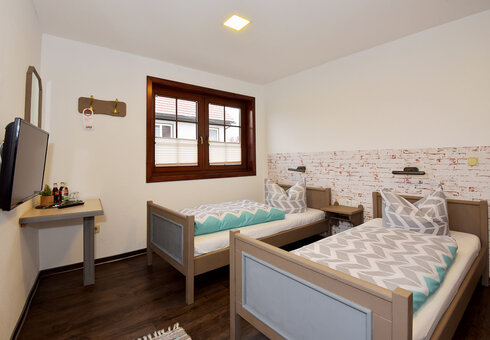 Blick in ein Zweibettzimmer