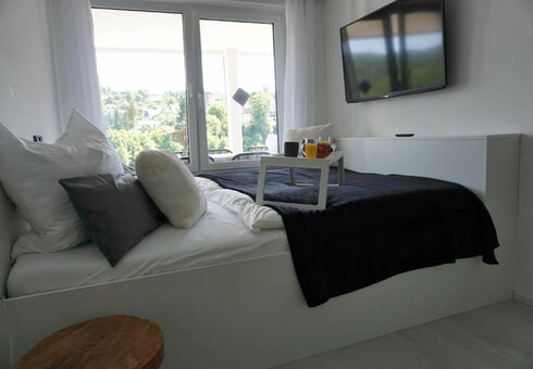 Apartment 6