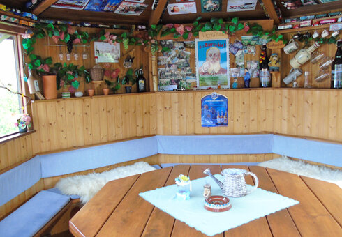 Blick in den Pavillon