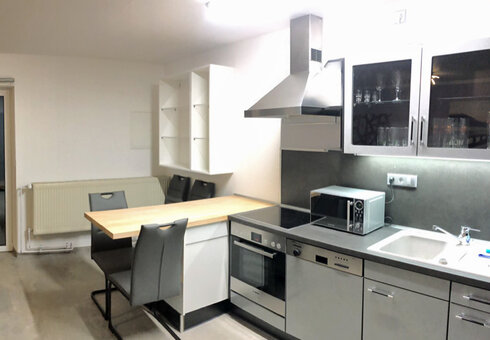 Wohnung 2 (Küchenzeile)