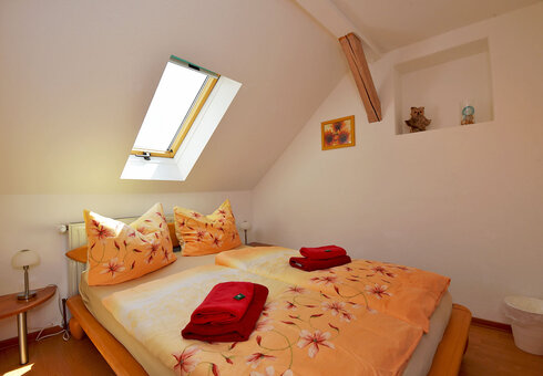 Schlafzimmer 2