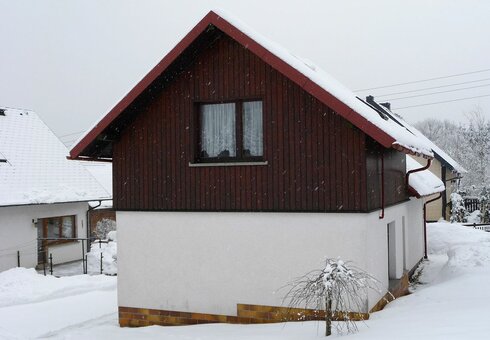 separates Ferienhaus, Winteransicht