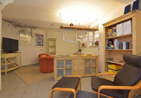 Wohnzimmer mit Leseecke