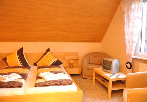 Blick in ein Schlafzimmer
