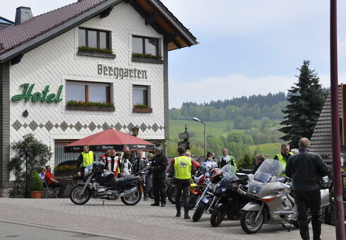 Hotel-Restaurant Berggarten, Winteransicht