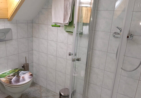 Bad mit Dusche / WC