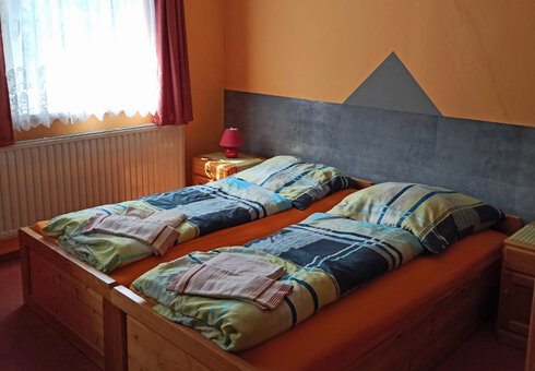 Blick in ein Gästezimmer