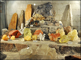 verschiedene Salze im Museum