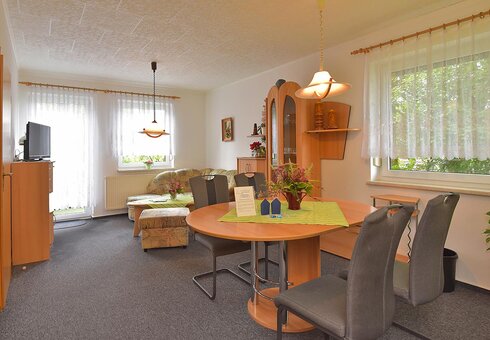 Ferienwohnung Beerberg (Wohnzimmer)