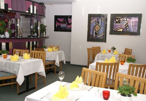 Blick in das kleine Bistro
