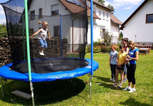 Am Trampolin
