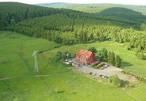 Luftbild vom Berghotel Ebertswiese