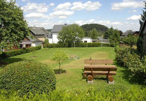 Garten mit Liegewiese