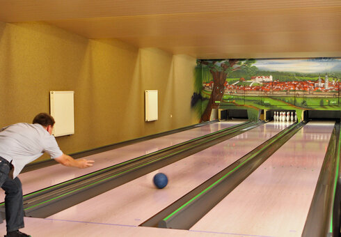 hoteleigene Bowlingbahnen