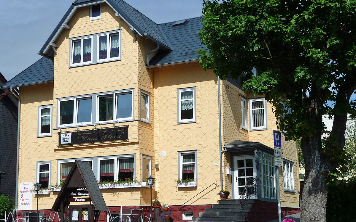 Restaurant-Cafe-Pension-Haus-Flora-Oberhof-Panorama