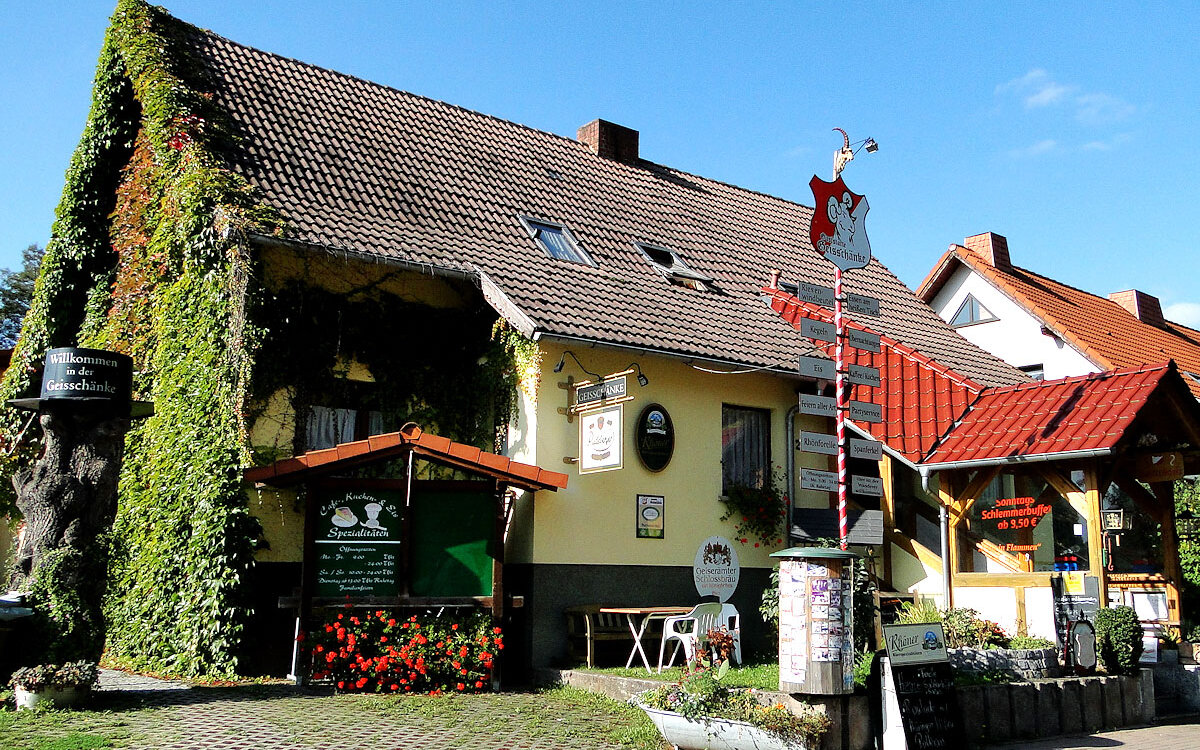 Gaststaette-Pension-Geisschaenke-Geisa-Panorama
