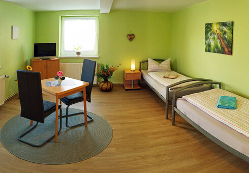 Blick in das Schlafzimmer 2