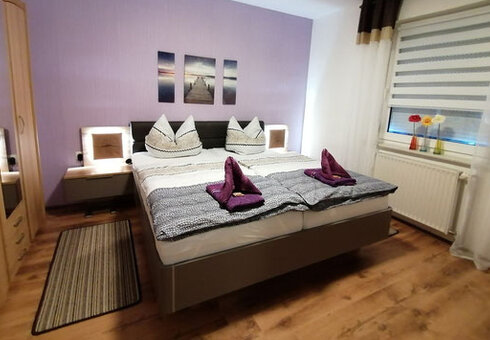Schlafzimmer im EG