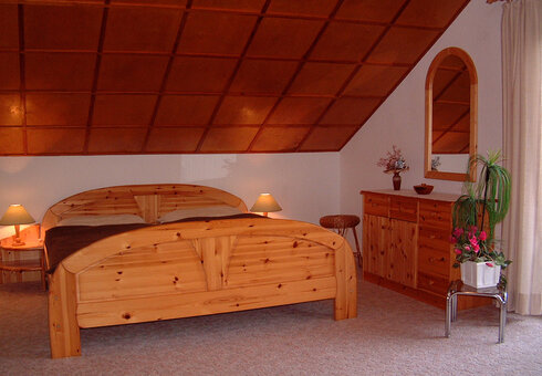 Blick in ein Schlafzimmer