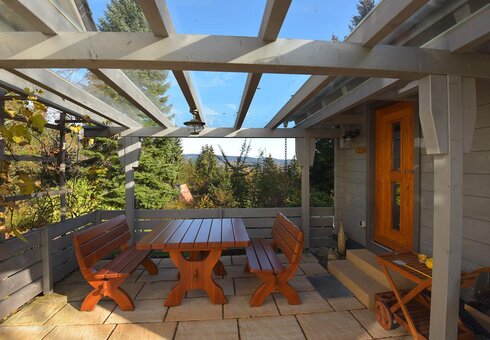 überdachte Terrasse