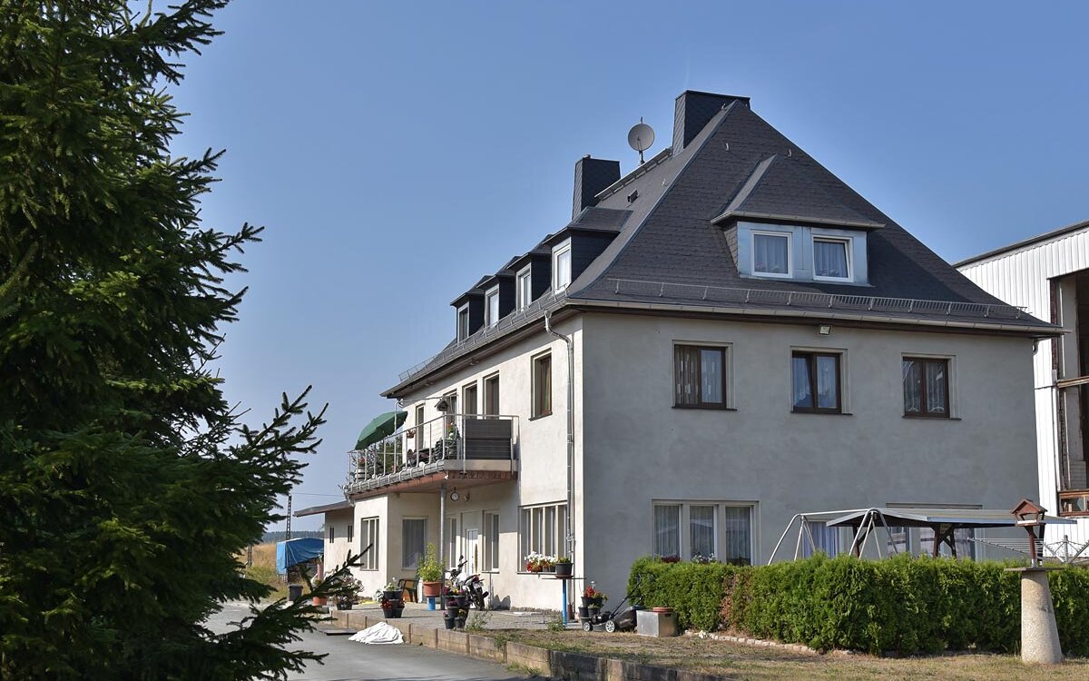 Ferienwohnung-ehemaliger-Bahnhof-Saalburg-Ebersdorf-Panorama