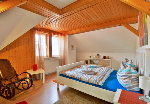 Schlafzimmer 4